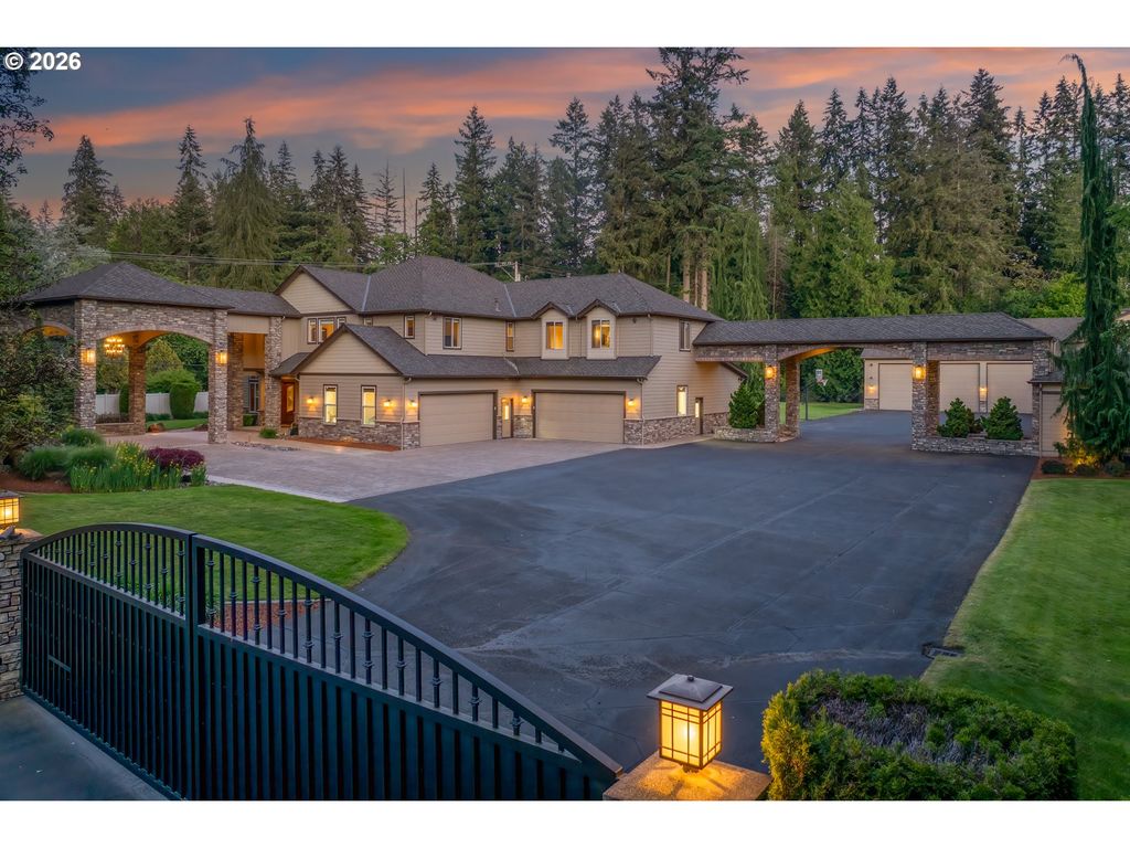 4911 Ne SALMON CREEK St, Vancouver, WA 98686