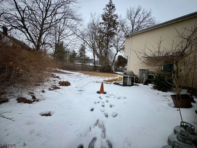 15 Wyckoff Ter, Fair Lawn Boro, NJ 07410