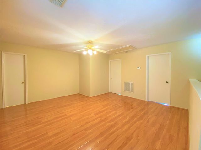 8026 Golf Green Circle, Houston, TX 77036