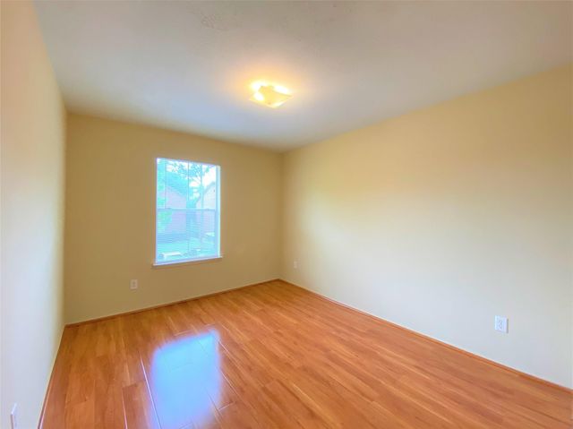 8026 Golf Green Circle, Houston, TX 77036