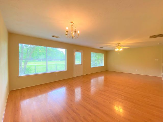 8026 Golf Green Circle, Houston, TX 77036