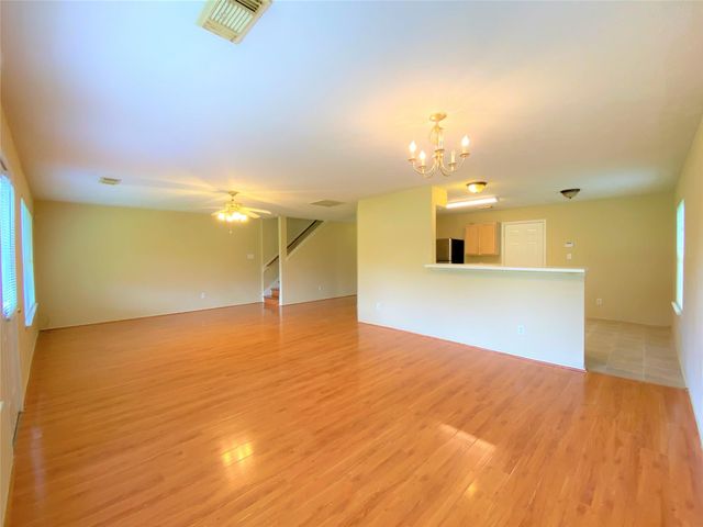 8026 Golf Green Circle, Houston, TX 77036