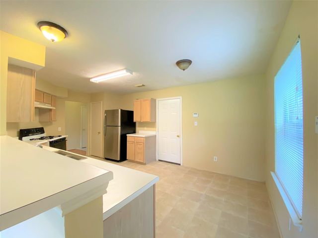8026 Golf Green Circle, Houston, TX 77036