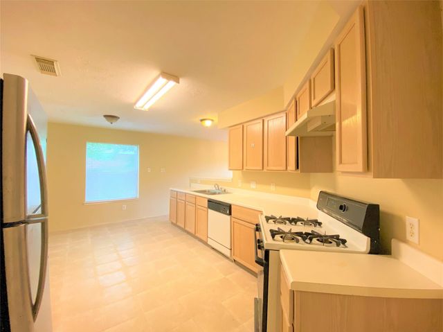 8026 Golf Green Circle, Houston, TX 77036