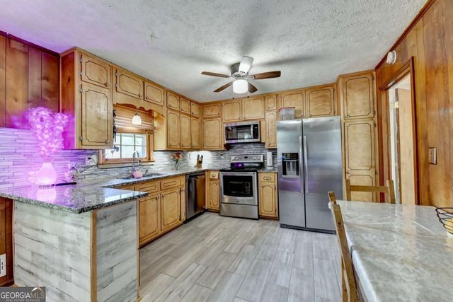 3900 Greystone Court W, Stone Mountain, GA 30083