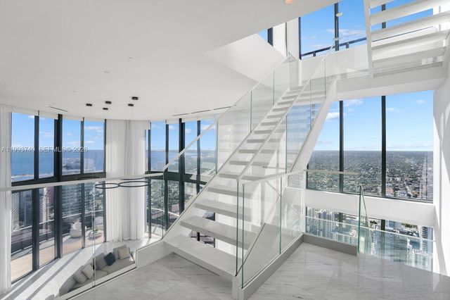 1000 Brickell Plz UPH6202, Miami, FL 33131