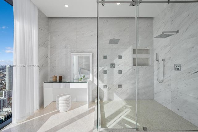 1000 Brickell Plz UPH6202, Miami, FL 33131