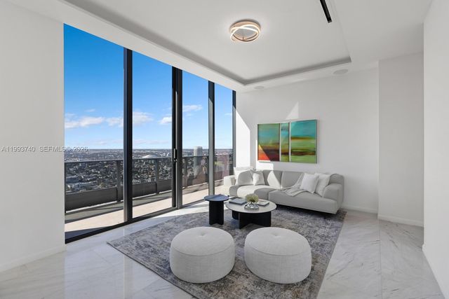 1000 Brickell Plz UPH6202, Miami, FL 33131