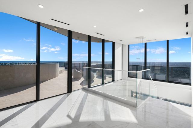 1000 Brickell Plz UPH6202, Miami, FL 33131