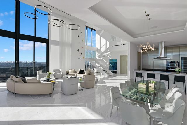 1000 Brickell Plz UPH6202, Miami, FL 33131