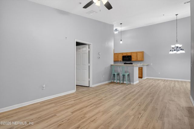 3690 KIRKPATRICK Circle 7-12, Jacksonville, FL 32210