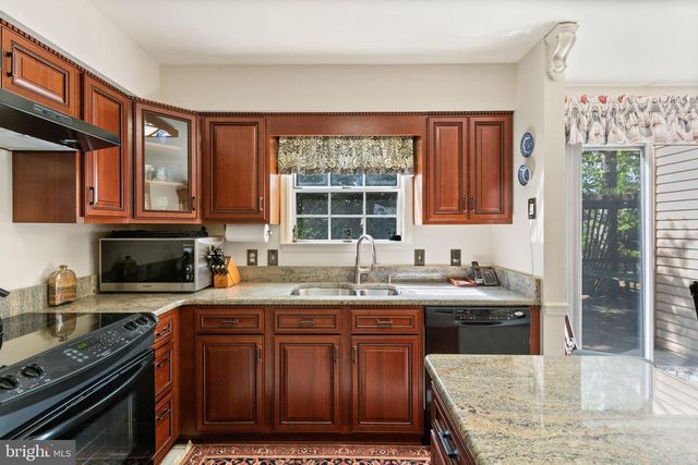 5 LAWHORN RD, Stafford, VA 22554