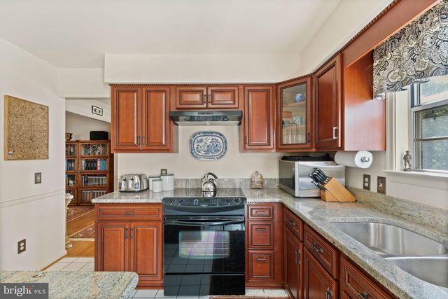5 LAWHORN RD, Stafford, VA 22554