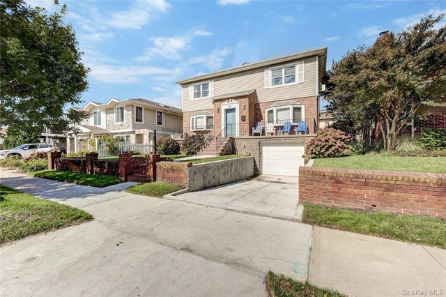 69 W Penn Street, Long Beach, NY 11561
