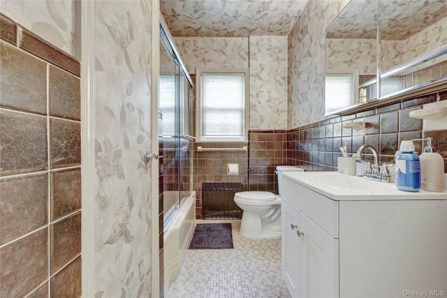 69 W Penn Street, Long Beach, NY 11561