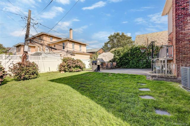 69 W Penn Street, Long Beach, NY 11561