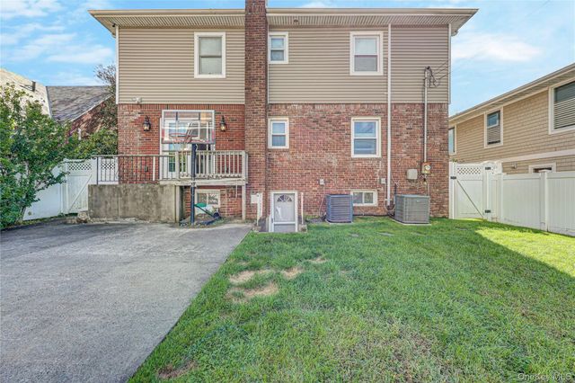 69 W Penn Street, Long Beach, NY 11561