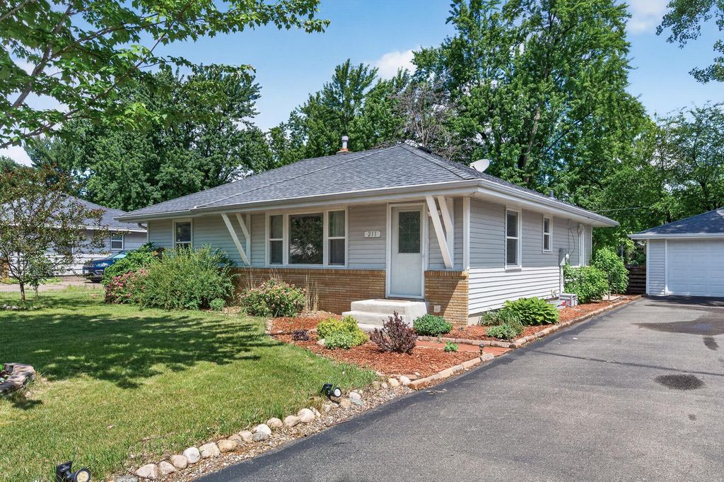 211 92nd Avenue NE, Blaine, MN 55434 — photo 3