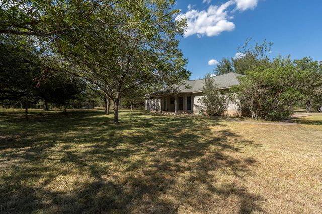 740 Coyote RUN, New Braunfels, TX 78132