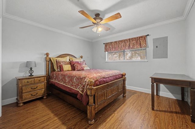 221 North Lake Drive, Winnie, TX 77665