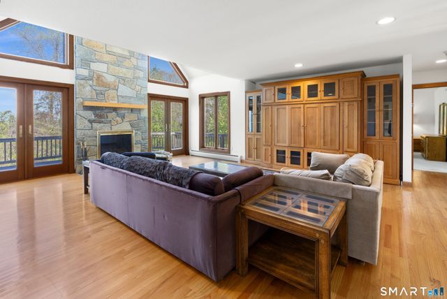 81 Anderson Road, Pomfret, CT 06259