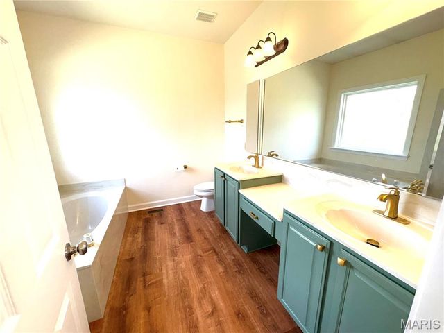 352 Strecker Road, Wildwood, MO 63011