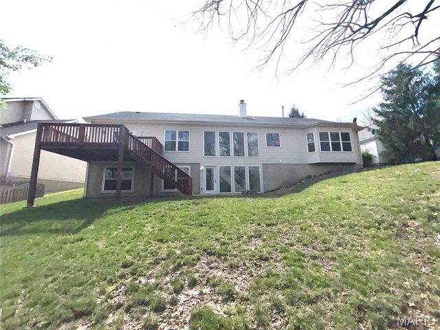 352 Strecker Road, Wildwood, MO 63011