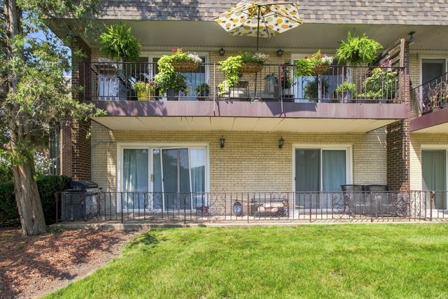 3N550 CROWN Road 10, Elmhurst, IL 60126