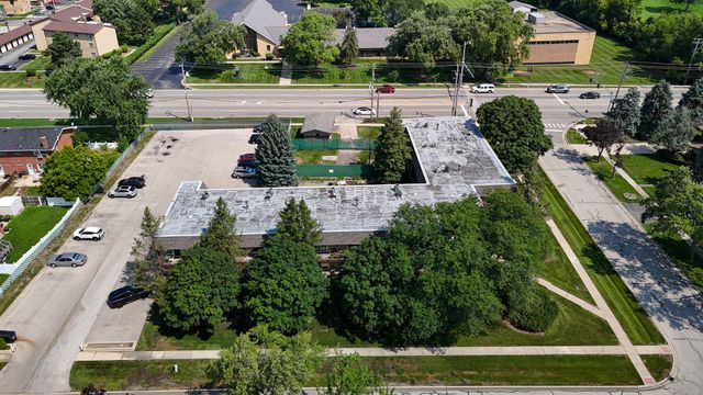 3N550 CROWN Road 10, Elmhurst, IL 60126