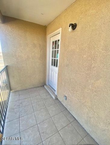 545 East Road F, El Paso, TX 79915