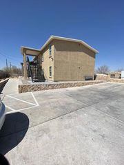 545 East Road F, El Paso, TX 79915
