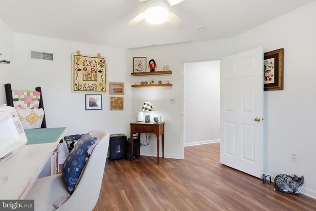 6123 JENNIFER LN, Spring Grove, PA 17362