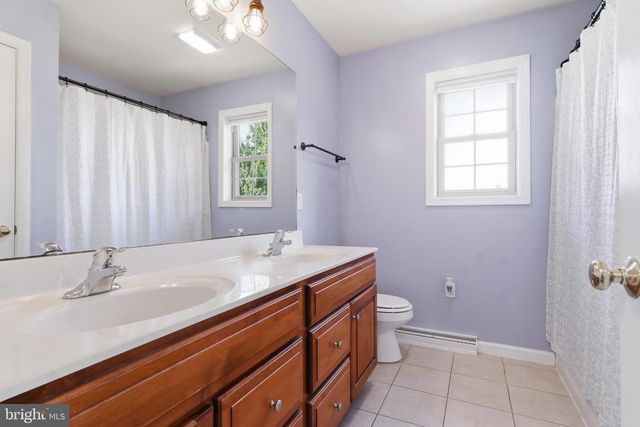 6123 JENNIFER LN, Spring Grove, PA 17362