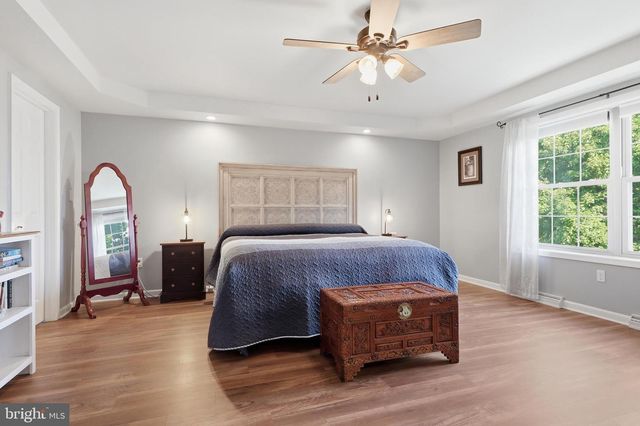 6123 JENNIFER LN, Spring Grove, PA 17362