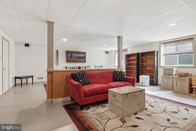 6123 JENNIFER LN, Spring Grove, PA 17362