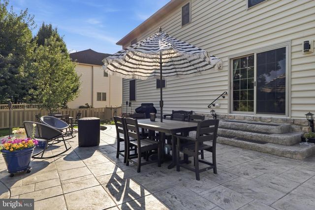 6123 JENNIFER LN, Spring Grove, PA 17362