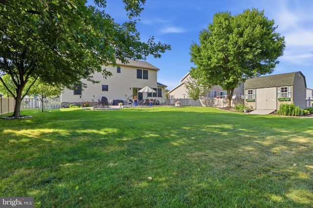 6123 JENNIFER LN, Spring Grove, PA 17362