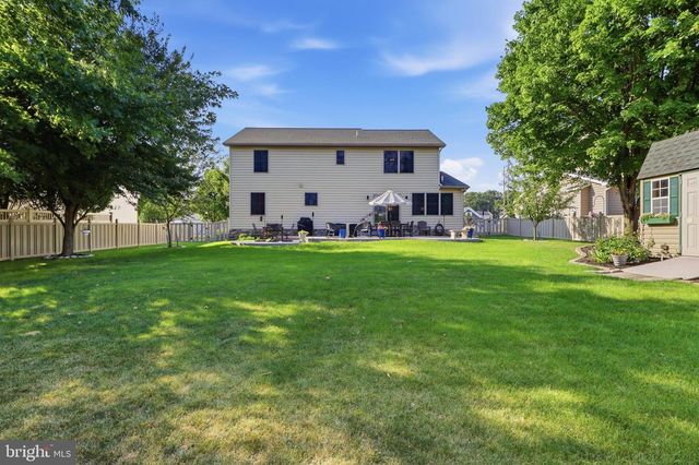 6123 JENNIFER LN, Spring Grove, PA 17362
