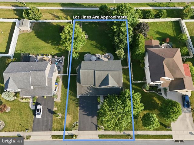 6123 JENNIFER LN, Spring Grove, PA 17362