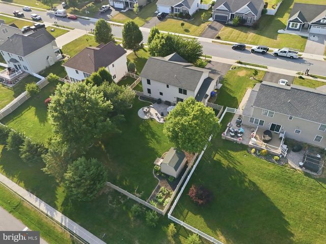 6123 JENNIFER LN, Spring Grove, PA 17362