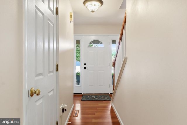 6123 JENNIFER LN, Spring Grove, PA 17362