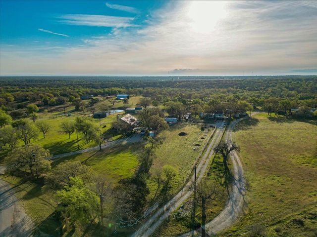 2991 Village Bend Road, Mineral Wells, TX 76067