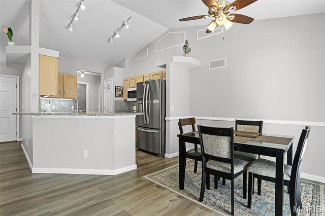 211 Butternut Stage Drive, St Peters, MO 63376