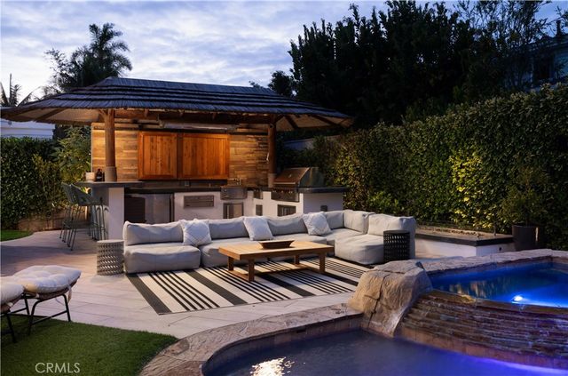 1312 Nottingham Road, Newport Beach, CA 92660