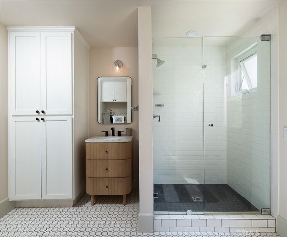 1312 Nottingham Road, Newport Beach, CA 92660