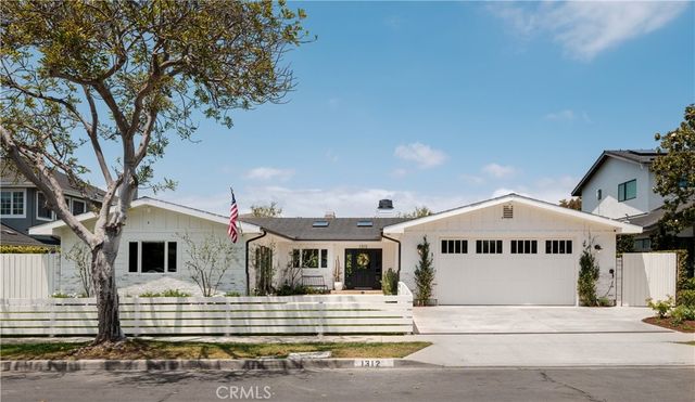1312 Nottingham Road, Newport Beach, CA 92660
