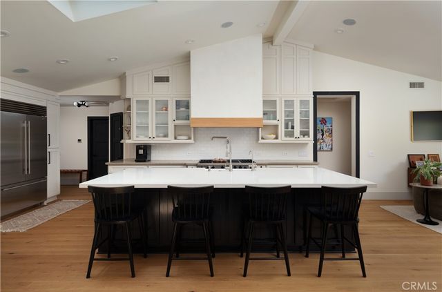 1312 Nottingham Road, Newport Beach, CA 92660