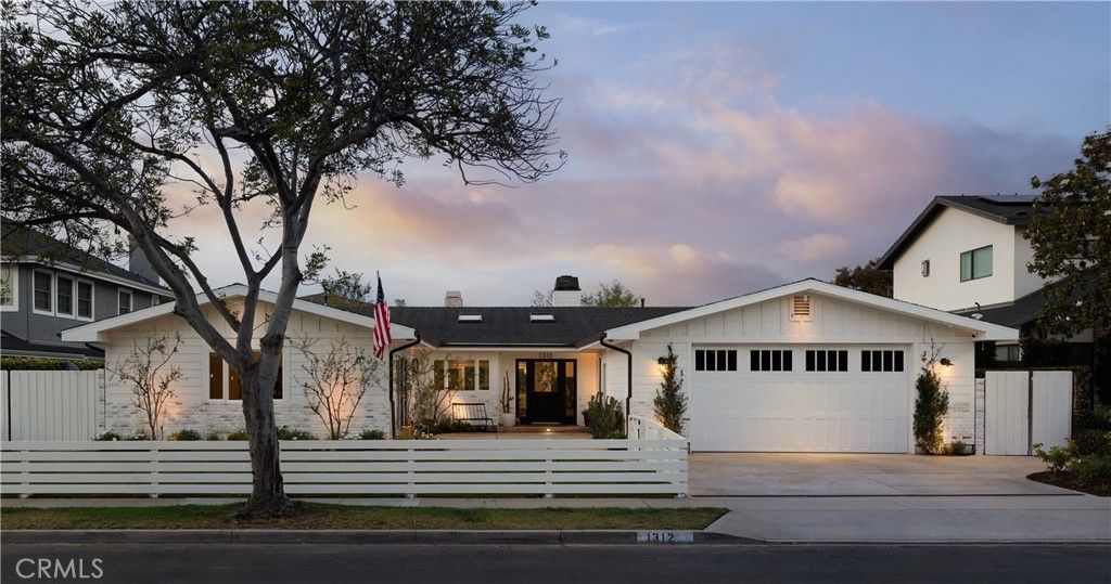 1312 Nottingham Road, Newport Beach, CA 92660