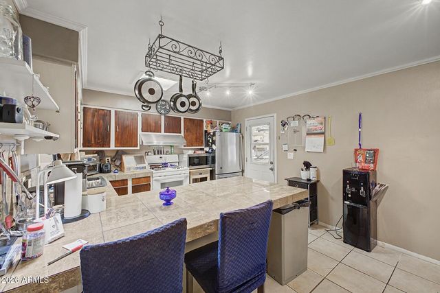 2207 E ACOMA Drive, Phoenix, AZ 85022