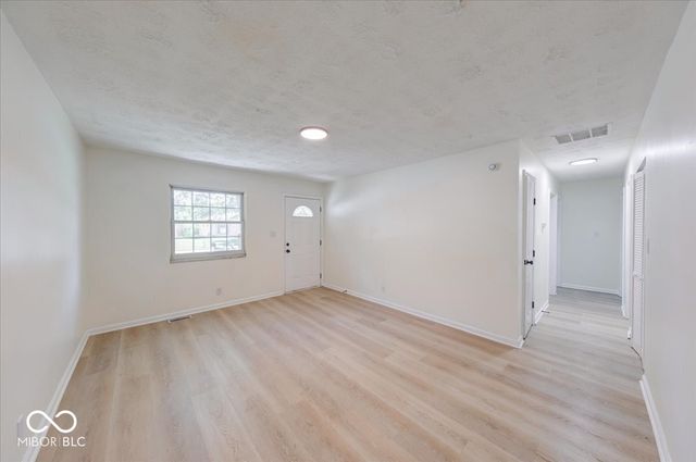 10016 Meadowlark Manor, Indianapolis, IN 46235